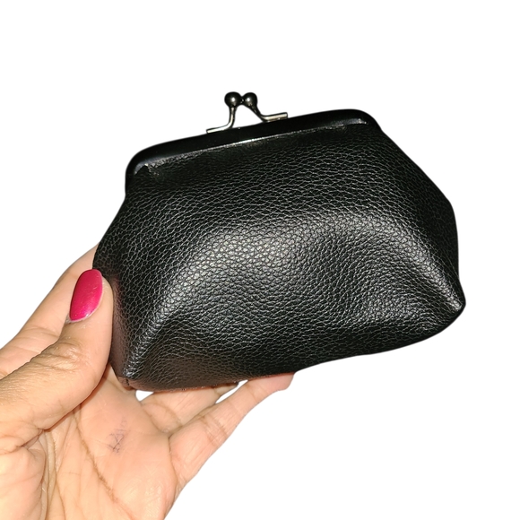 Ed Hardy Black Skull and Rose Clutch/Coin Purse - Picture 3 of 6